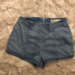 Super cute jean shorts